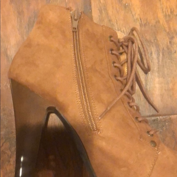 Charlotte Russe Puffin Boots - Picture 4 of 5